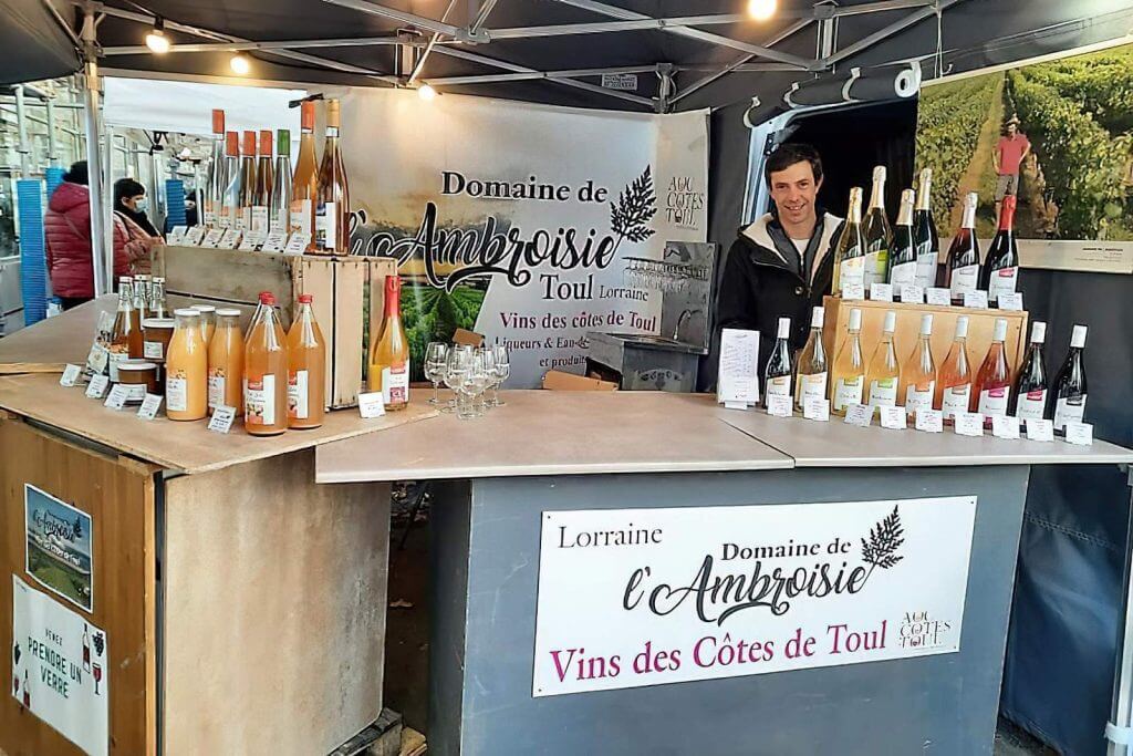 marche-pari-fermier-domaine-ambroisie-saint-charles-vente-directe-vigneron-vin-cotes-de-toul-lorraine-degustation-thomas-colson
